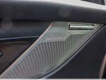 JAGUAR F-PACE D200 AWD R-Dynamic Black ACC Panorama