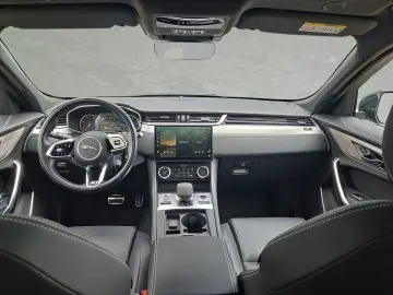 JAGUAR F-Pace D200 R-Dyn. BLACK  AHK ACC Pano Winter-P.