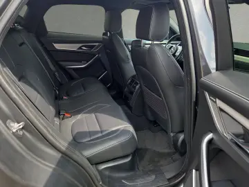 JAGUAR F-Pace D200 R-Dyn. BLACK  AHK ACC Pano Winter-P.