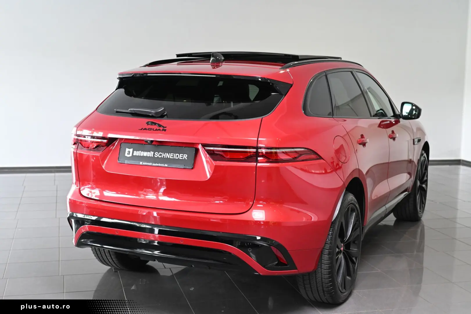 JAGUAR F-PACE R-Dynamic Black Pack AWD Pano Leder 22