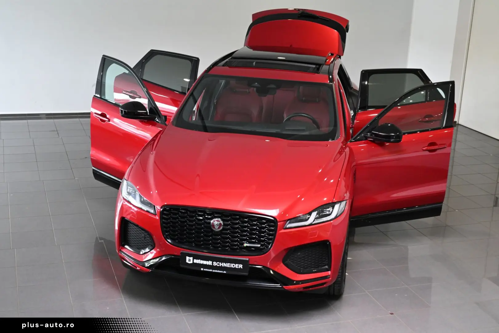 JAGUAR F-PACE R-Dynamic Black Pack AWD Pano Leder 22