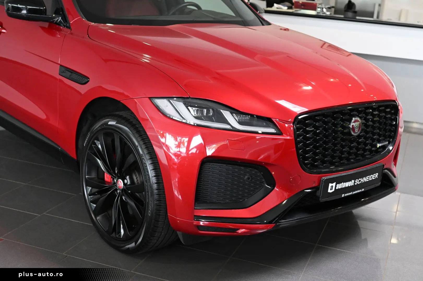 JAGUAR F-PACE R-Dynamic Black Pack AWD Pano Leder 22