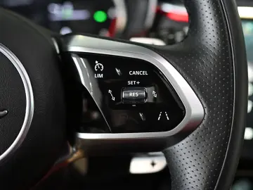 JAGUAR F-PACE R-Dynamic Black Pack AWD Pano Leder 22