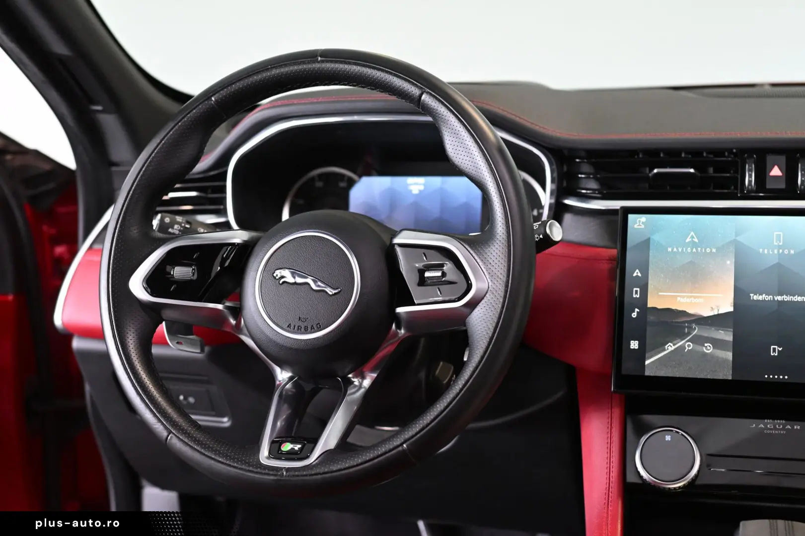 JAGUAR F-PACE R-Dynamic Black Pack AWD Pano Leder 22