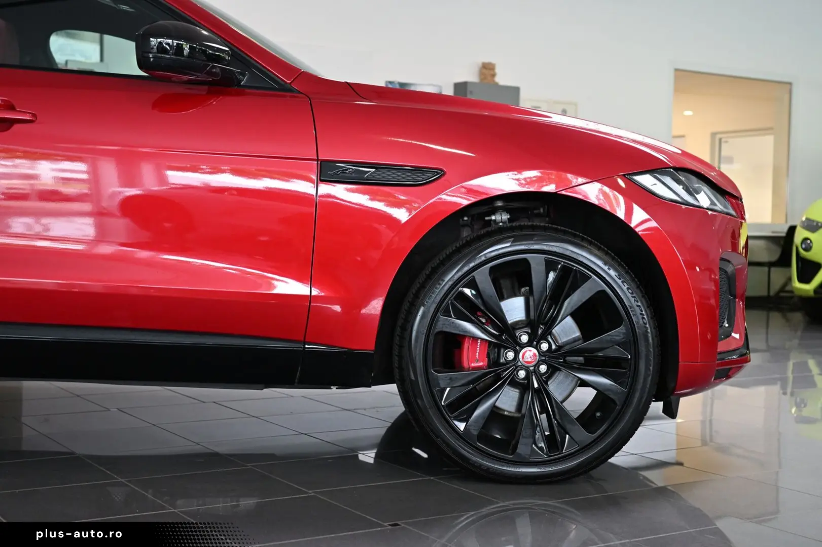 JAGUAR F-PACE R-Dynamic Black Pack AWD Pano Leder 22