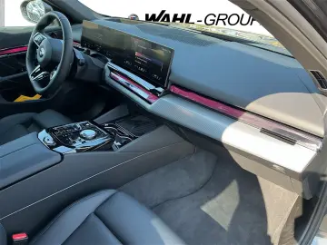 BMW 520d M Sport AHK HeadUp DrivingAss  Innovation H