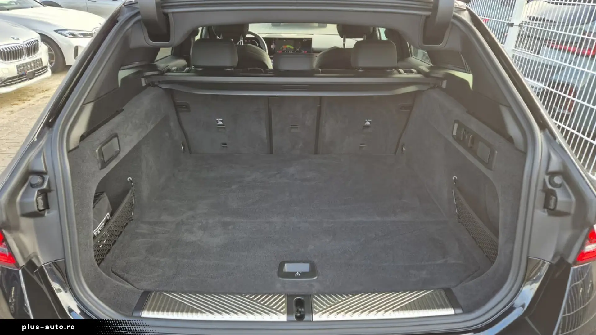 BMW 520d Touring xDrive M-Sport Pro 21 ZOLL AHK H K