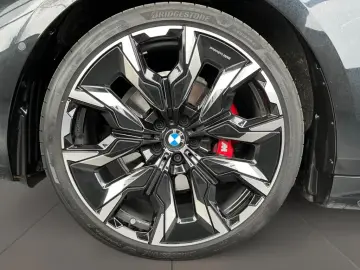 BMW 520d M Sport Carbon Drive Assist AHK HUD Pano Wide