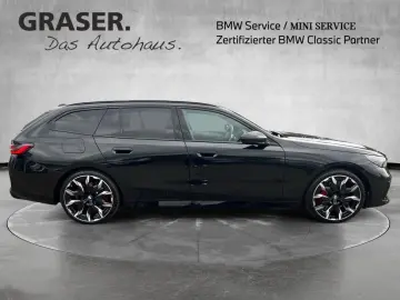 BMW 520d xDrive Touring M Sport Pro Head-Up Pano AHK