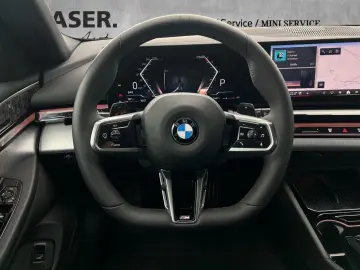 BMW 520d xDrive Touring M Sport Pro Head-Up Pano AHK
