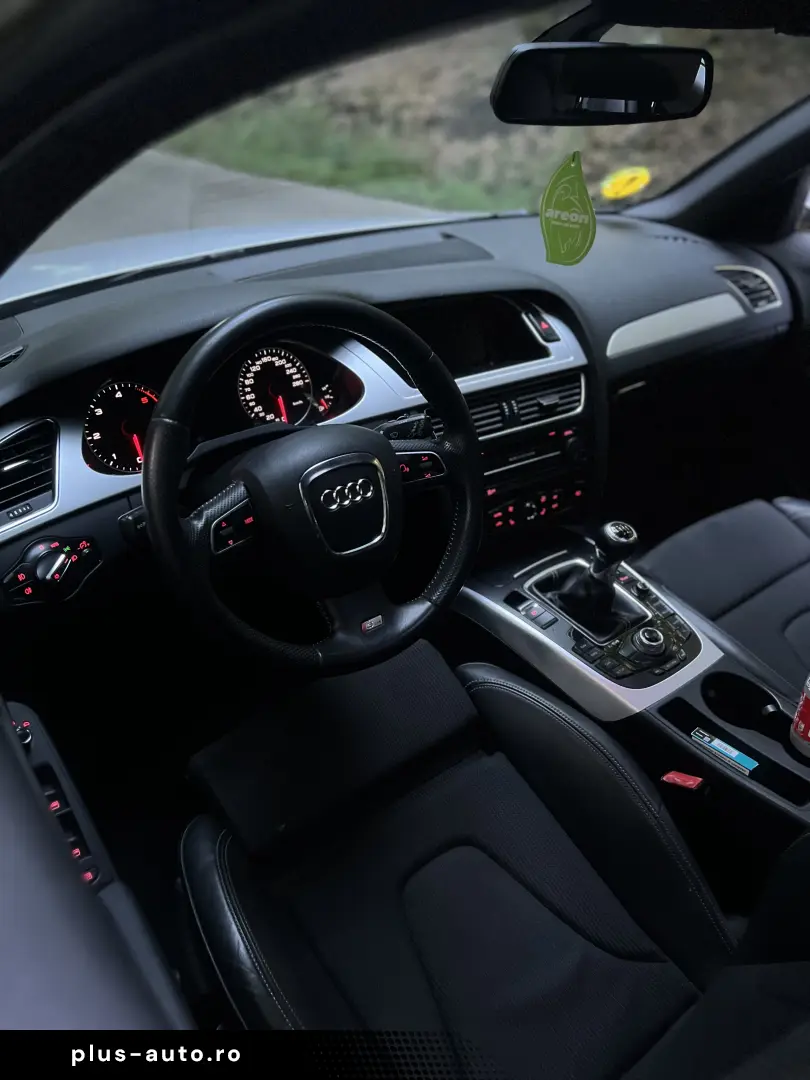 Audi a4b8 S-line