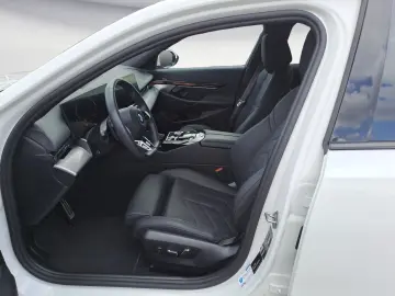 BMW 520i Touring M Sport package pro