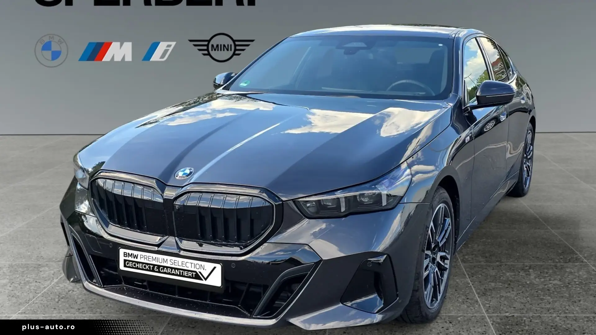 BMW 520d M Sport Pro 19 inch Seat ventilation Iconic GLow