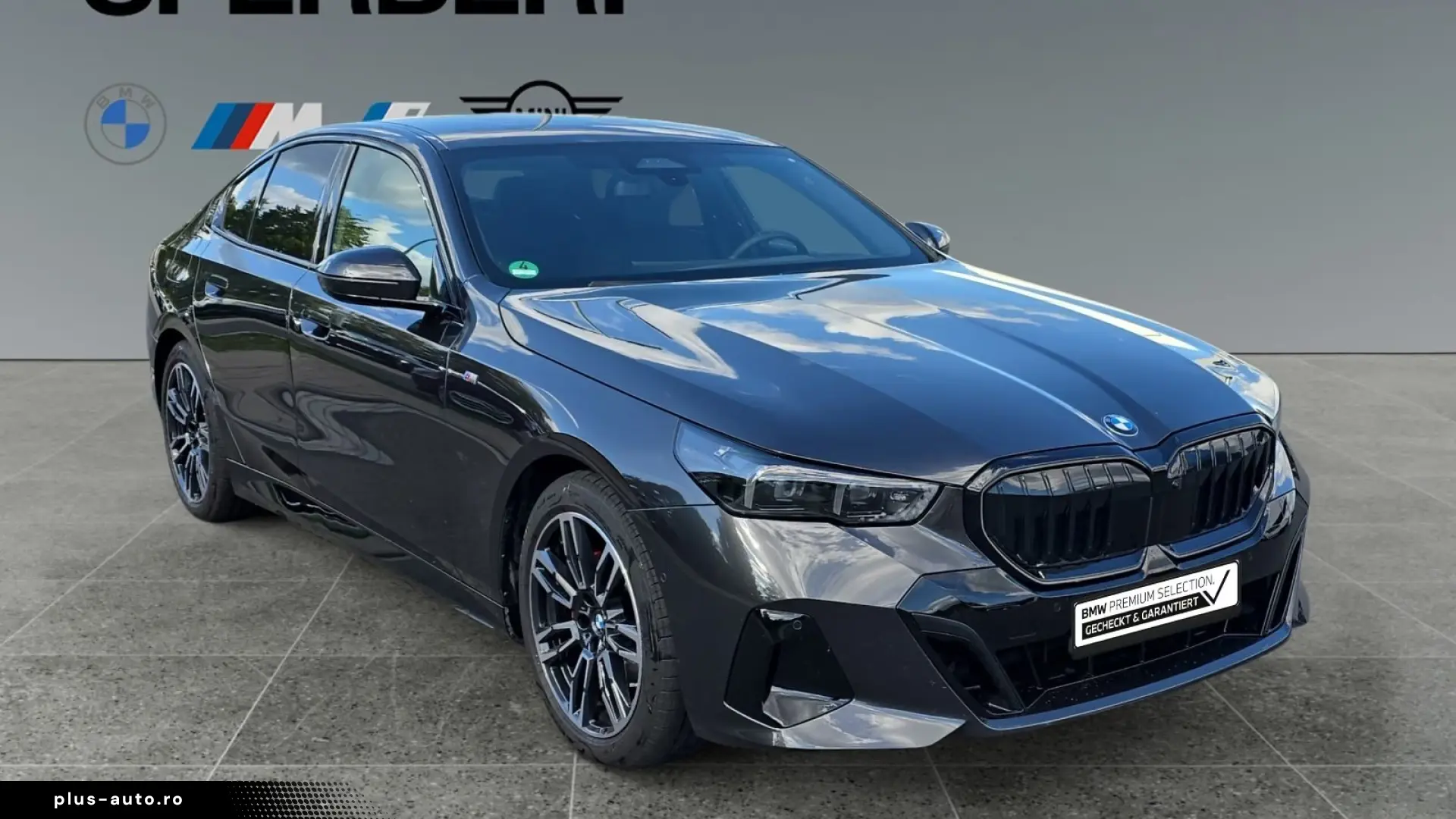 BMW 520d M Sport Pro 19 inch Seat ventilation Iconic GLow