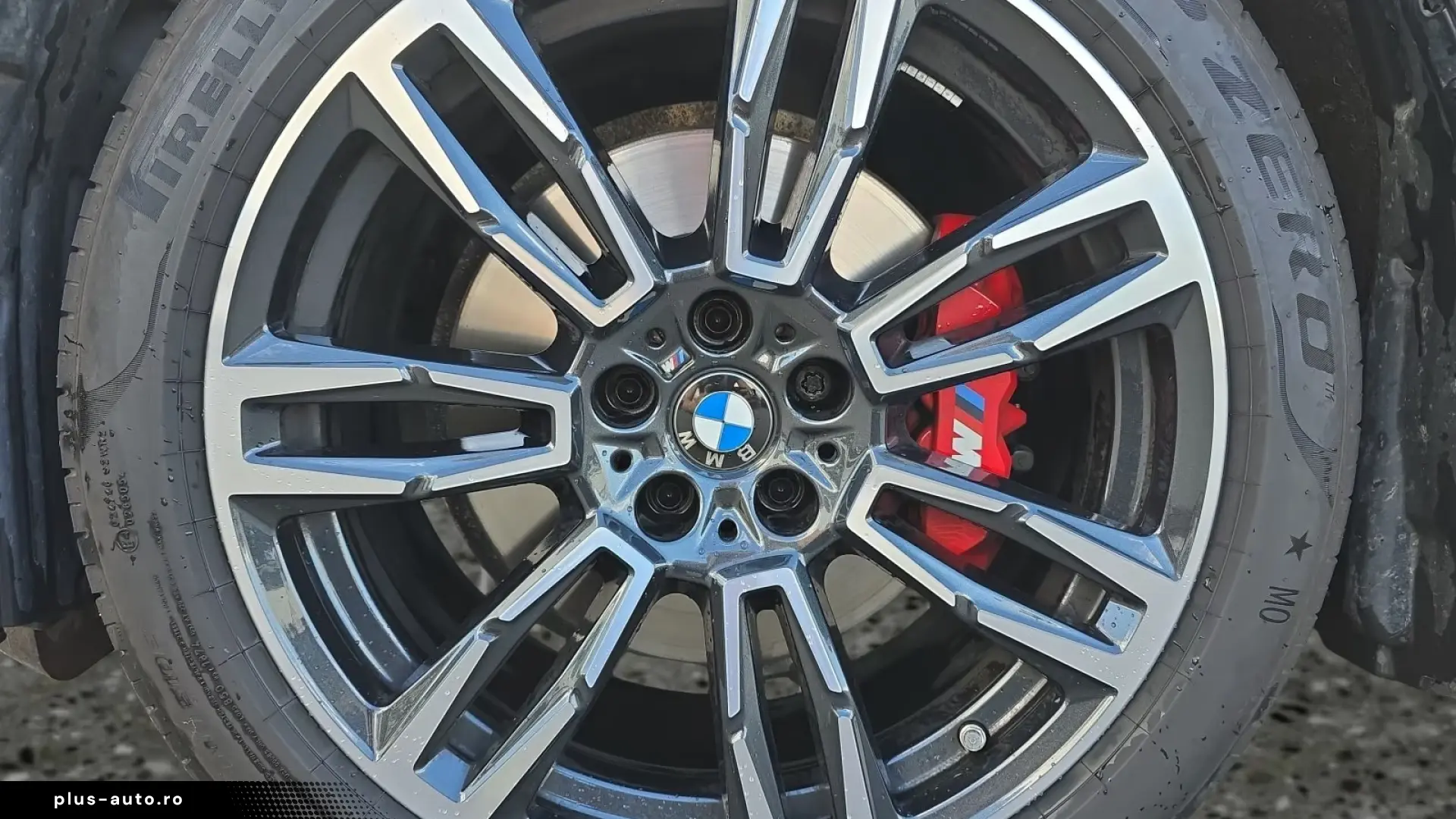 BMW 520d M Sport Pro 19 inch Seat ventilation Iconic GLow