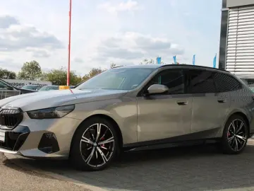 BMW 520d xDrive Tour M Sport pro HUD Iconic DA  AHK