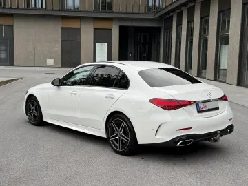 MERCEDES-BENZ C 220d 4Matic AMG-Line MBUX Kamera Dis…