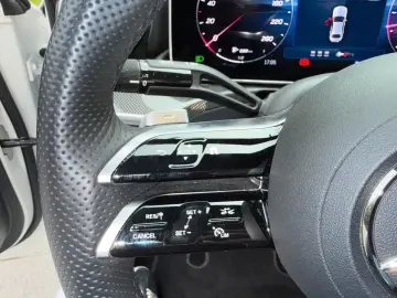MERCEDES-BENZ C 220d 4Matic AMG-Line MBUX Kamera Dis…