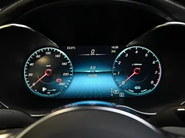 MERCEDES-BENZ C 300 Coupé AMG Sport NIGHT STANDHZ. A…