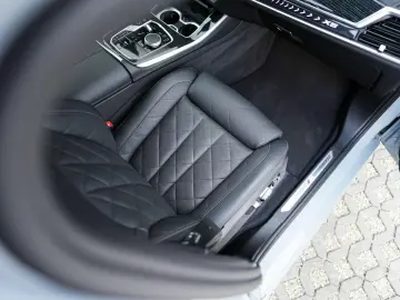 BMW X5 xDrive40d M-Sport AHK ACC PANO Sitzlüft 360