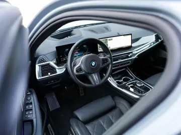 BMW X5 xDrive40d M-Sport AHK ACC PANO Sitzlüft 360