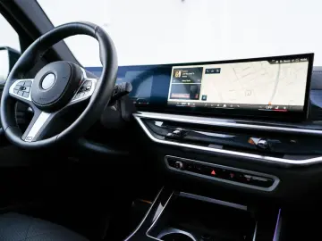 BMW X5 xDrive40d M-Sport AHK ACC PANO Sitzlüft 360