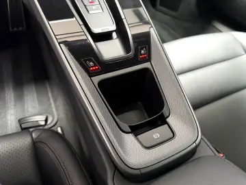 PORSCHE 992-911 CARRERA COUPE SPORTSITZE PASM BOSE 21