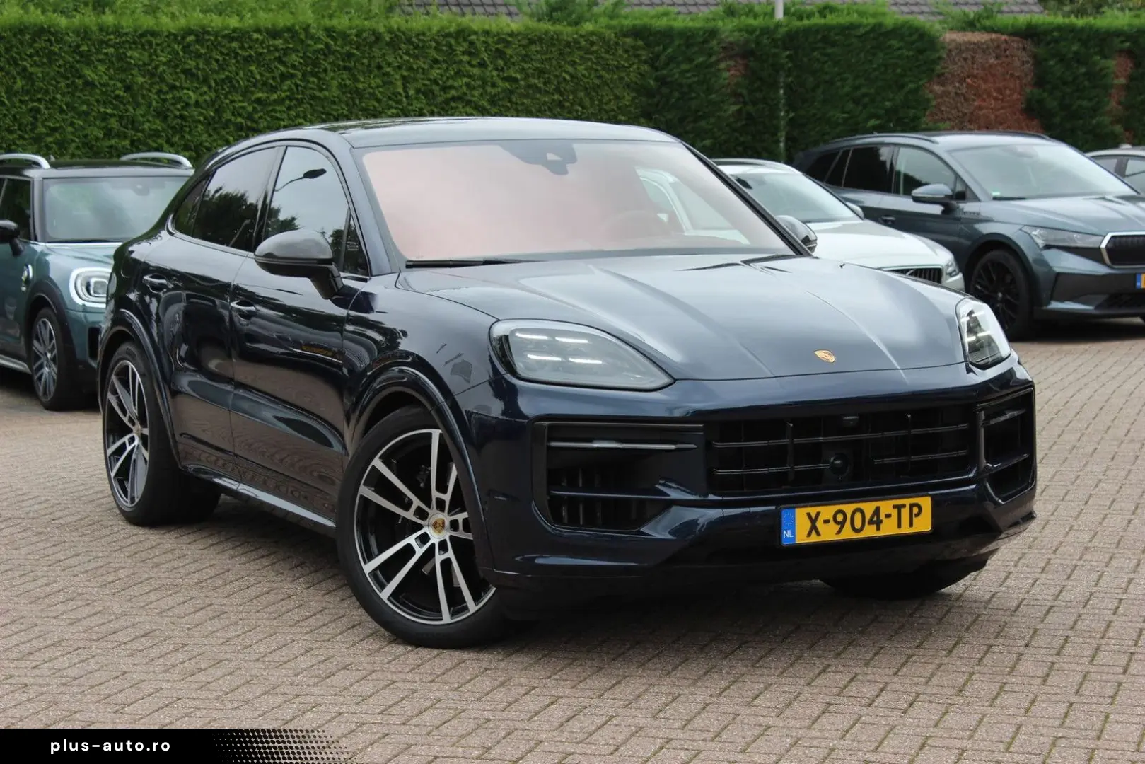 PORSCHE Cayenne Coupé 3.0 E-Hybrid   SOH 97 1%   Panoram