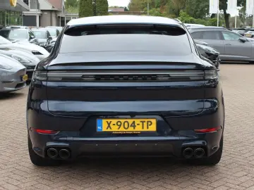 PORSCHE Cayenne Coupé 3.0 E-Hybrid   SOH 97 1%   Panoram