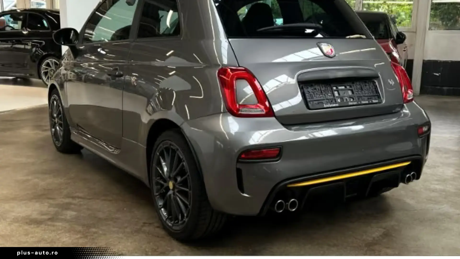 Abarth 695 Nav Style Yellow BeatsRecord Monza
