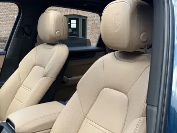 PORSCHE Cayenne Basis 22 Z SPORTABGAS HD MATRIX BOSE PAN