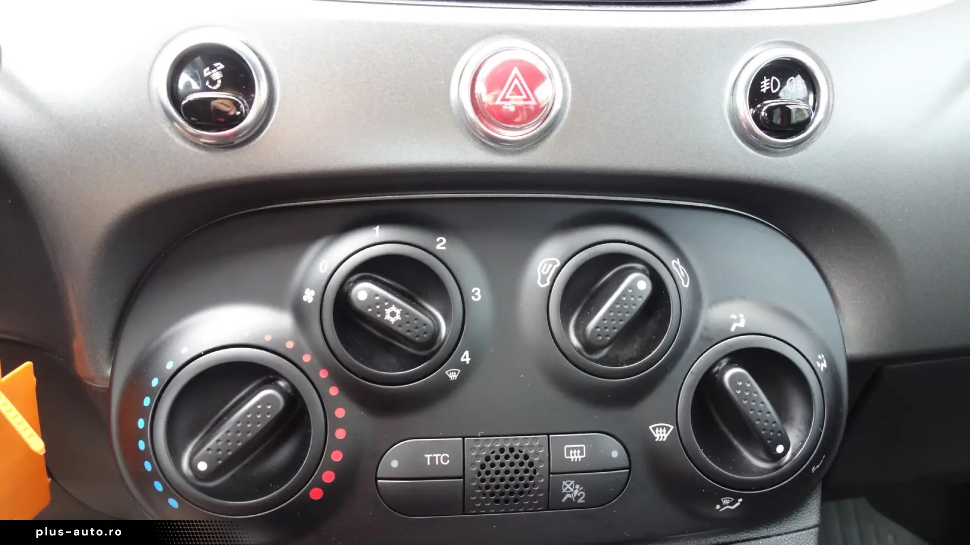Abarth 595 1 4 TURBO AUTOM KLIMA PDC SITZHZG