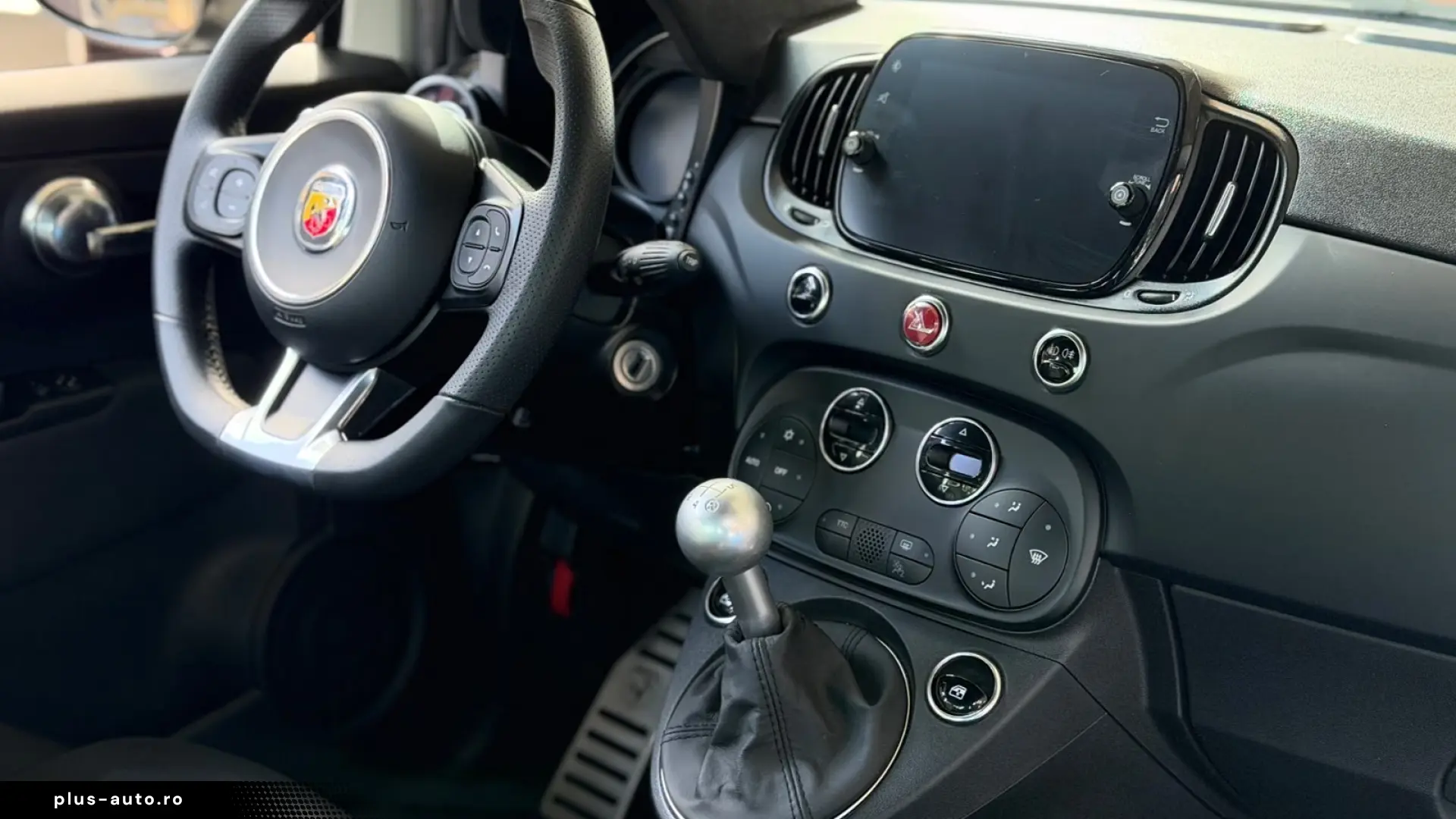 Abarth 695 1.4 T-Jet BEATS NAVI ALU