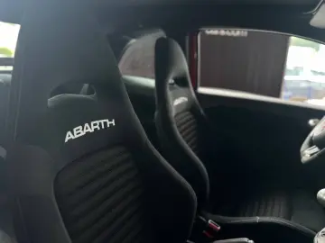 Abarth 695C BEATS KLIMA NAVI 17  ALU