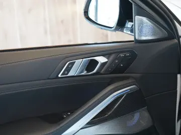 BMW X6 40d xDrive  M Fahrwerk  Bowers & Wilkinsm