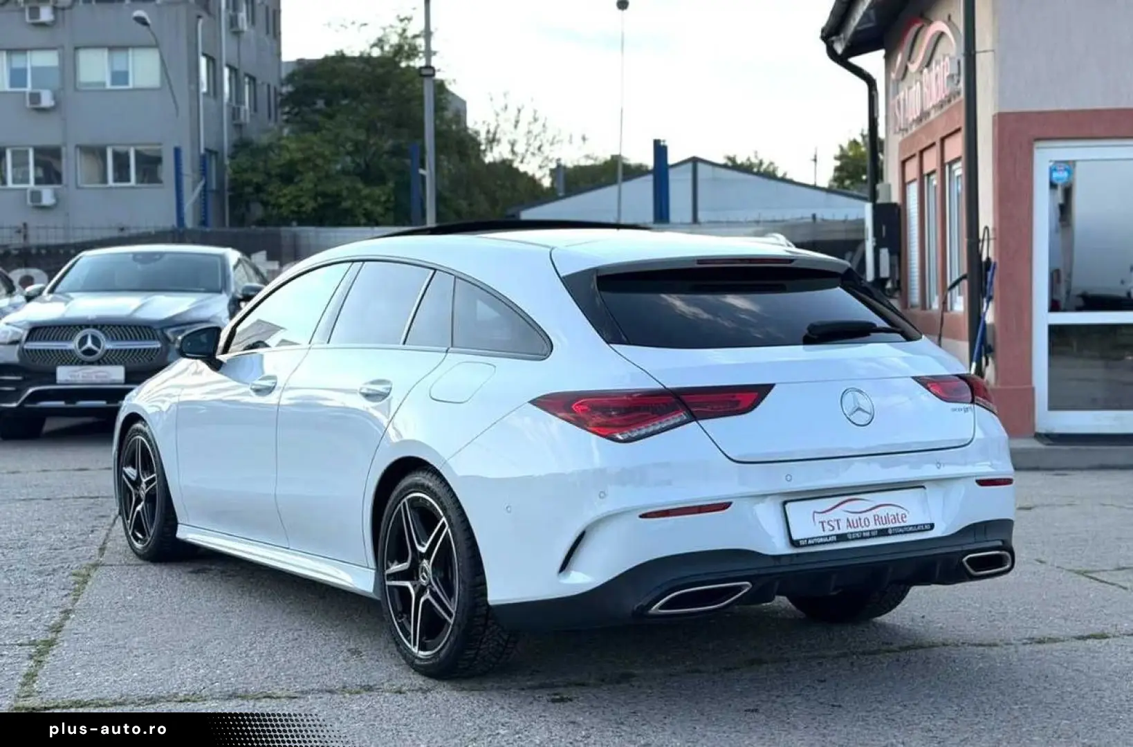 Mercedes-Benz Cla-180