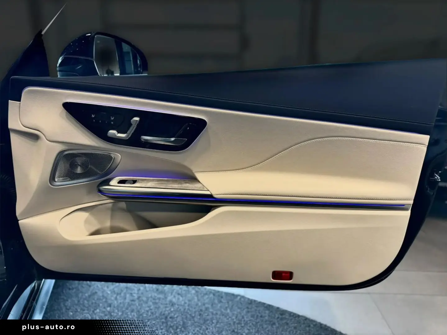 Mercedes-Benz Cle-300