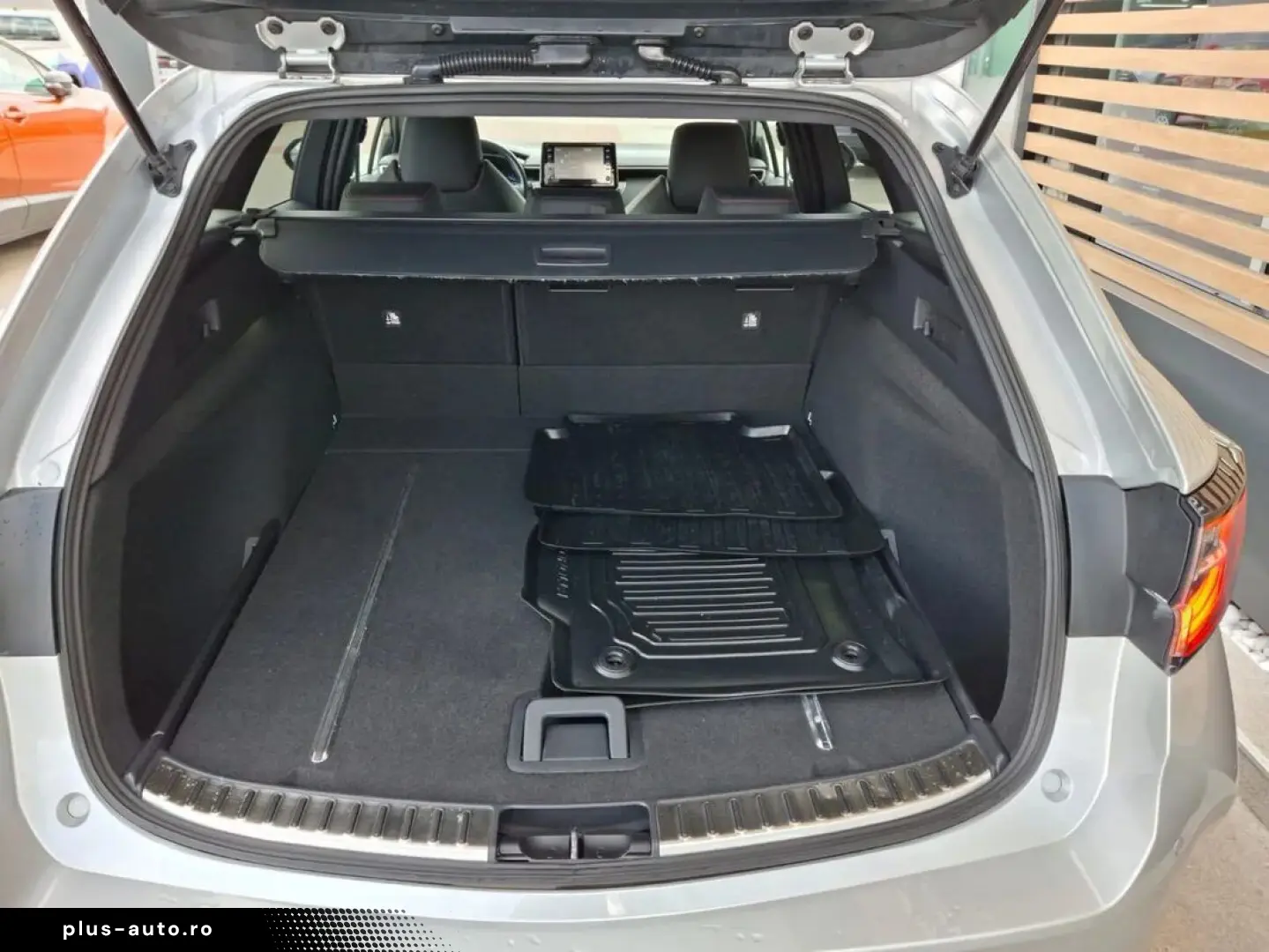 Toyota Corolla 1.8 Hybrid Exclusive Hsd Ts E-CVT