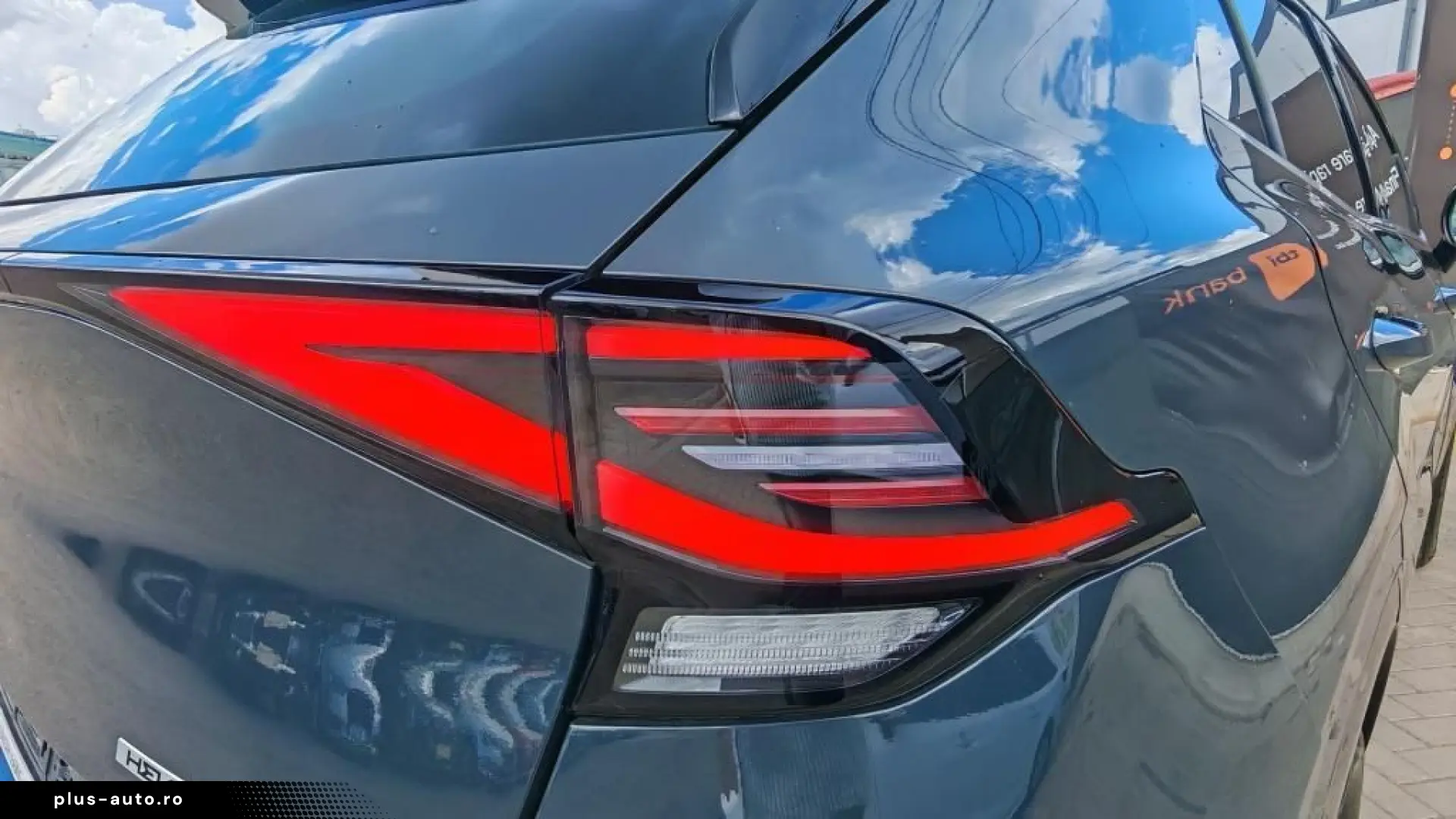 Kia Sportage Dynamic Plus Line Hybrid 2024 - Credit   Leasin