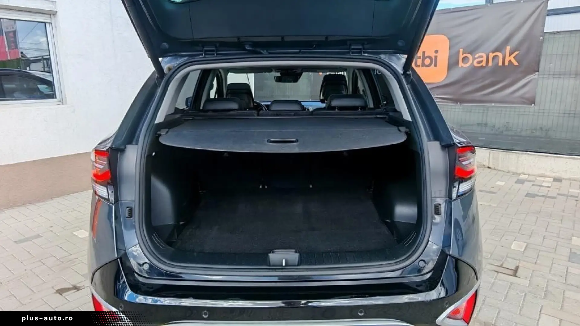 Kia Sportage Dynamic Plus Line Hybrid 2024 - Credit   Leasin