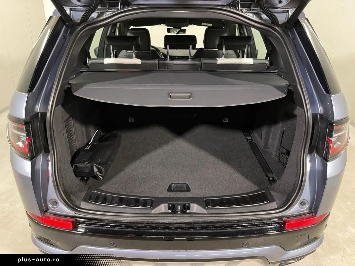 Land-Rover Discovery-Sport
