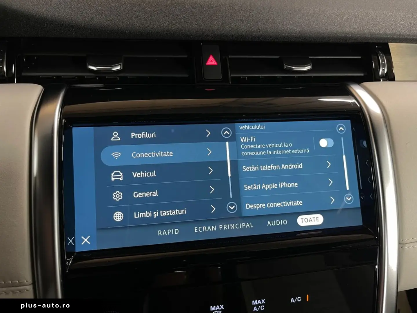 Land-Rover Discovery-Sport