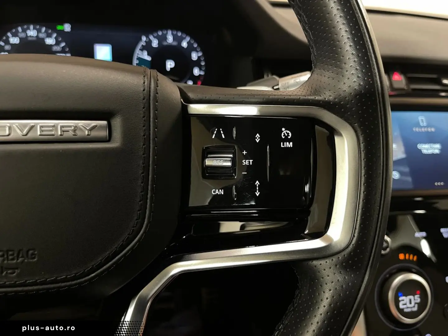 Land-Rover Discovery-Sport