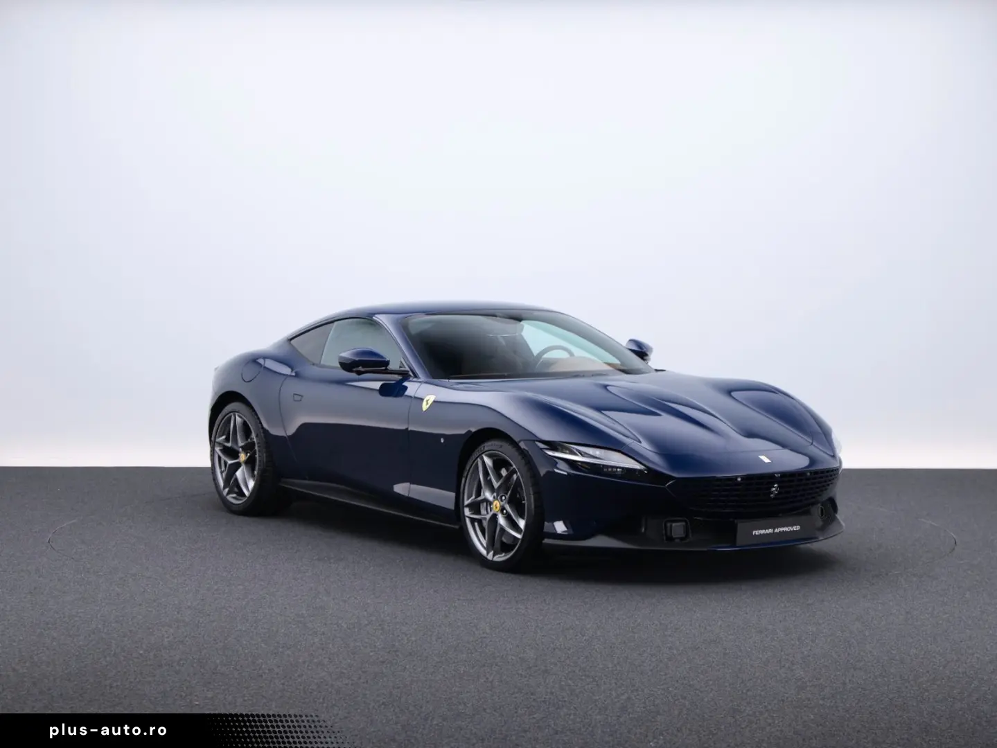 FERRARI Roma