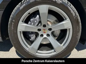 PORSCHE Macan Sportabgasanlage BOSE Luftfederung 20-Zoll