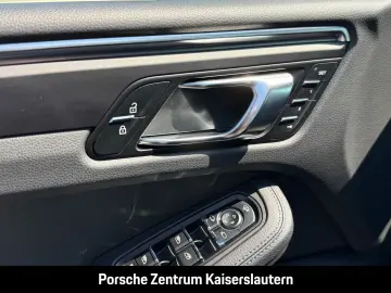 PORSCHE Macan Sportabgasanlage BOSE Luftfederung 20-Zoll