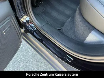 PORSCHE Macan Sportabgasanlage BOSE Luftfederung 20-Zoll