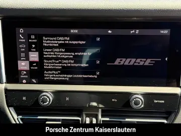 PORSCHE Macan Sportabgasanlage BOSE Luftfederung 20-Zoll