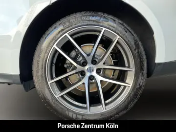 PORSCHE Macan Luftfederung PASM 20-Zoll Rückfahrkamera