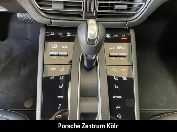 PORSCHE Macan Luftfederung PASM 20-Zoll Rückfahrkamera